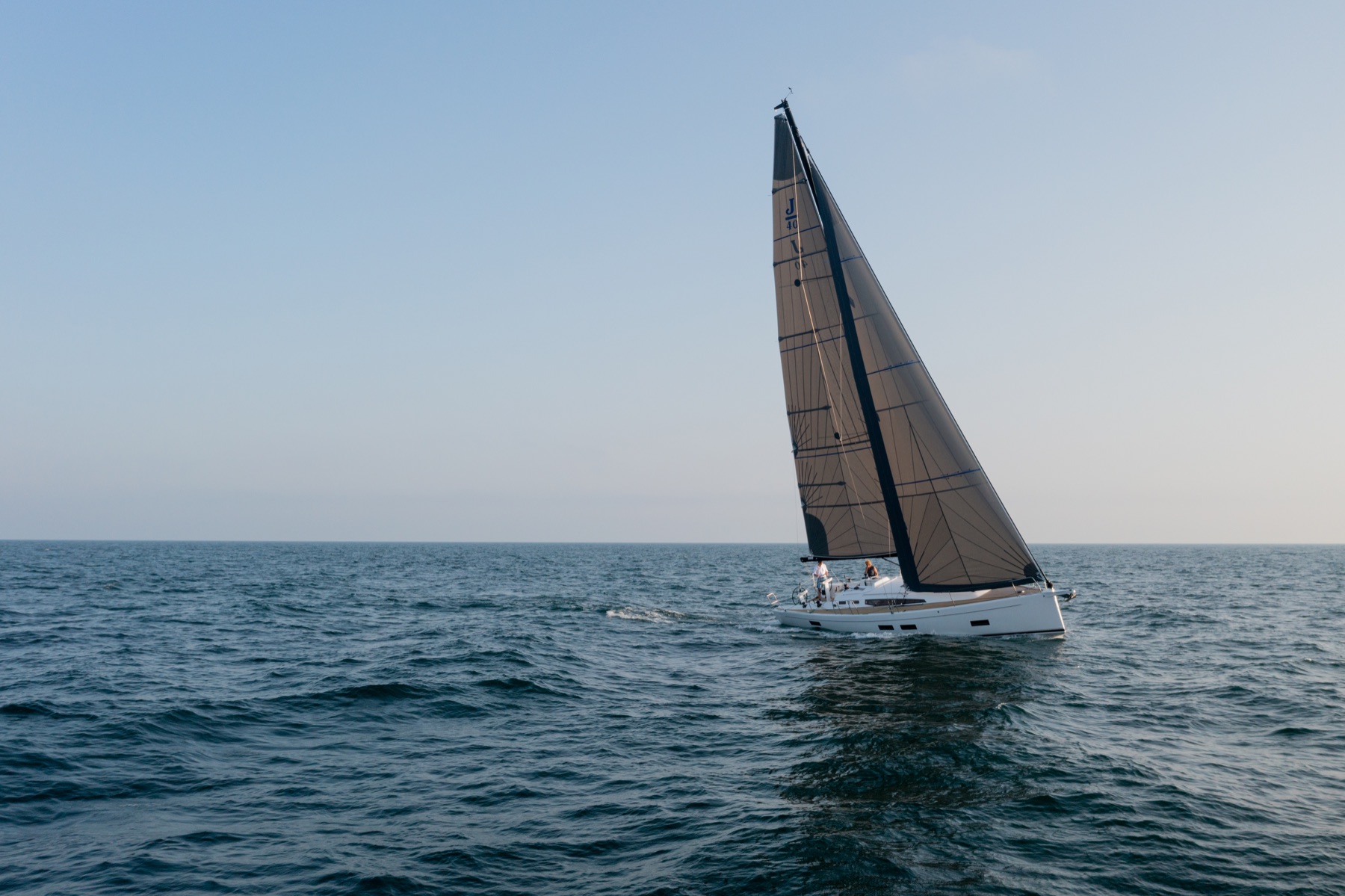 J/40 auf dem offenen Meer