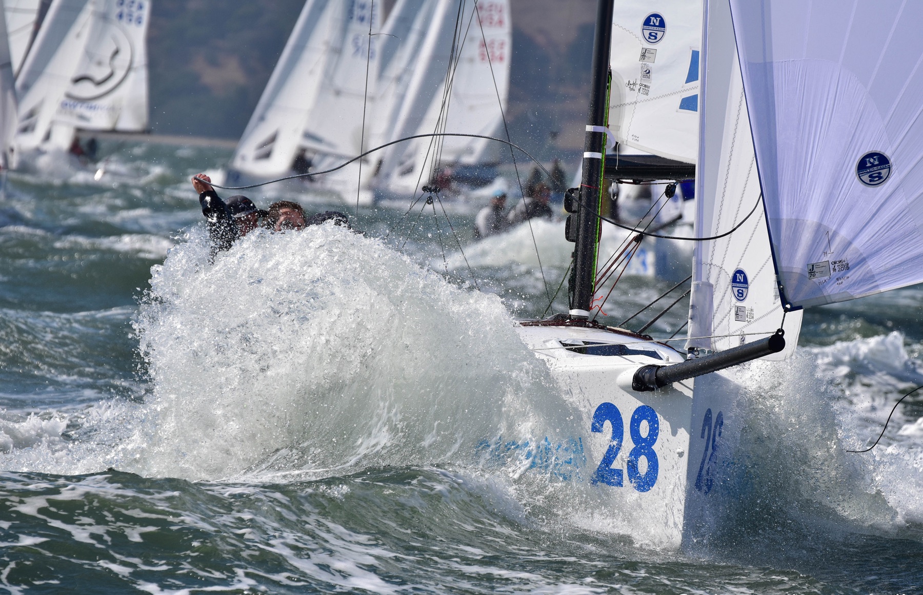 J/70 bei sportlichem Segeln